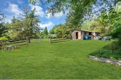 160 Hillcrest Rd, Readington, NJ 08822 - Photo 25
