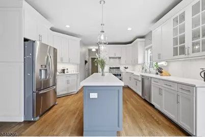 2 Ming Ct, Chester, NJ 07930 - Photo 17
