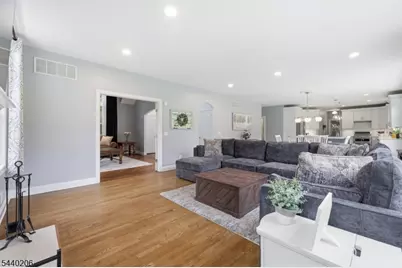 2 Ming Ct, Chester, NJ 07930 - Photo 21