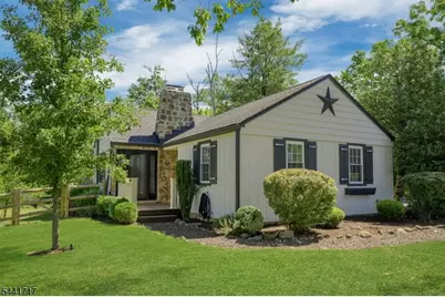 215 Mountainview Rd, Warren Township, NJ 07059 - Photo 1