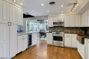 215 Mountainview Rd, Warren Township, NJ 07059 - Photo 15