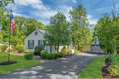 215 Mountainview Rd, Warren Township, NJ 07059 - Photo 1