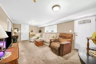 19 Lawrence Rd, Wayne, NJ 07470 - Photo 17