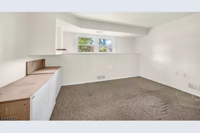19 Lawrence Rd, Wayne, NJ 07470 - Photo 21