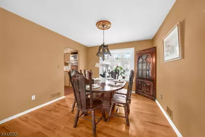 19 Lawrence Rd, Wayne, NJ 07470 - Photo 7