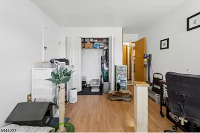680 Union Ave #C3, Belleville Twp., NJ 07109 - Photo 25