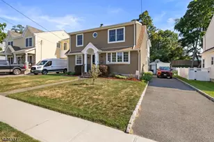 99 Lynwood Rd, Verona, NJ 07044 - Photo 3