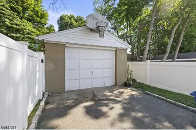 99 Lynwood Rd, Verona, NJ 07044 - Photo 31