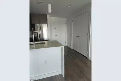 1 Carriage City Plz #1213, Rahway, NJ 07065 - Photo 7