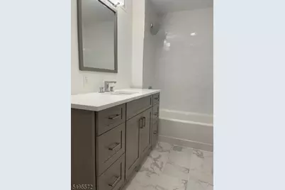 1 Carriage City Plz #1213, Rahway, NJ 07065 - Photo 15