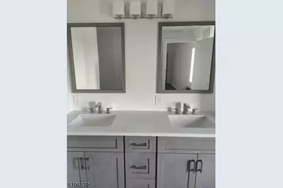 1 Carriage City Plz #1213, Rahway, NJ 07065 - Photo 11