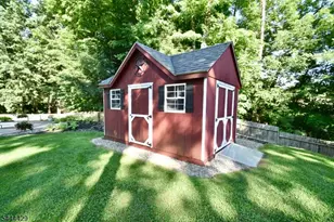 35 Deerfield Dr, Hardyston Township, NJ 07416 - Photo 25