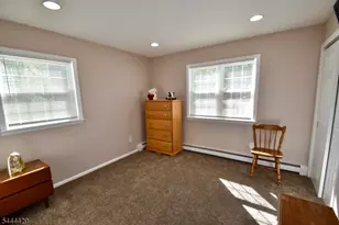 35 Deerfield Dr, Hardyston Township, NJ 07416 - Photo 13