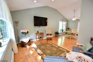 35 Deerfield Dr, Hardyston Township, NJ 07416 - Photo 5