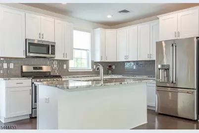 10 Colgate Dr, Morris Township, NJ 07960 - Photo 11