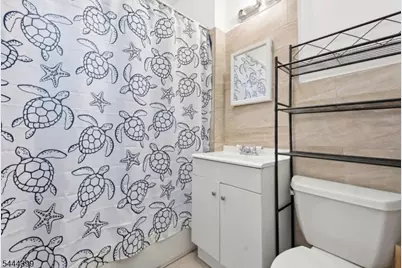 74 Smith St, Newark, NJ 07106 - Photo 39
