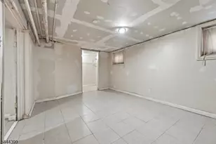 74 Smith St, Newark, NJ 07106 - Photo 19
