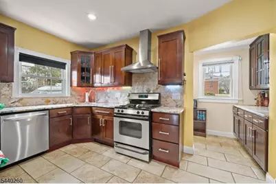 389 Colfax Ave, Clifton, NJ 07013 - Photo 11