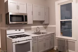 108 Berkshire Pl, Irvington, NJ 07111 - Photo 3