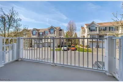102 Lakeview Ct, Pompton Lakes, NJ 07442 - Photo 21