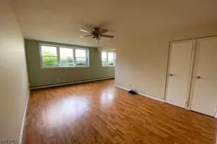 35 S Willow St, Montclair, NJ 07042 - Photo 5