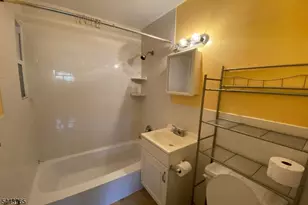 35 S Willow St, Montclair, NJ 07042 - Photo 7