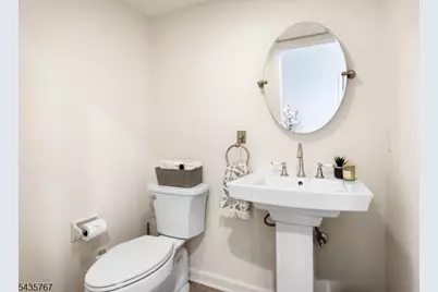 17 Sandalwood Dr, Warren Township, NJ 07059 - Photo 7