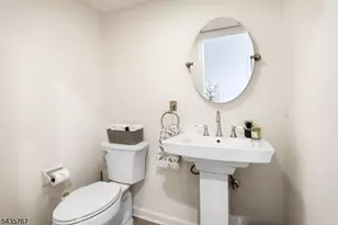 17 Sandalwood Dr, Warren Township, NJ 07059 - Photo 7