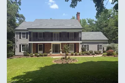 17 Sandalwood Dr, Warren Township, NJ 07059 - Photo 1