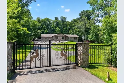 64 Ricker Dr, Ringwood, NJ 07456 - Photo 1