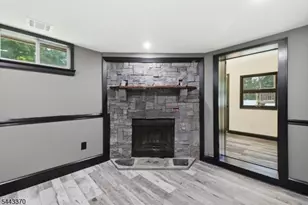 10 Hilsinger Rd, Parsippany, NJ 07878 - Photo 39