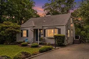 10 Hilsinger Rd, Parsippany, NJ 07878 - Photo 1