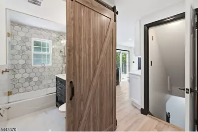10 Hilsinger Rd, Parsippany, NJ 07878 - Photo 21