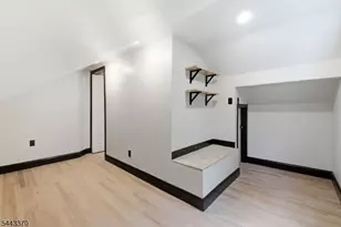 10 Hilsinger Rd, Parsippany, NJ 07878 - Photo 33