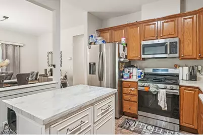 209 Raymound Blvd, Parsippany, NJ 07054 - Photo 9