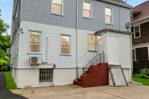 19 Cloverhill Pl, Montclair, NJ 07042 - Photo 11