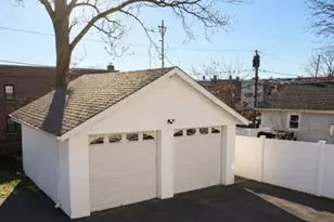 19 Cloverhill Pl, Montclair, NJ 07042 - Photo 3