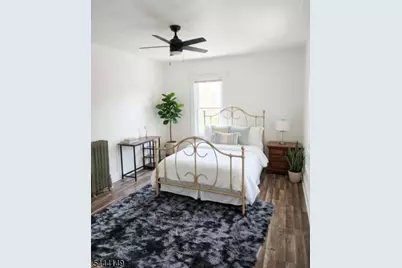 19 Cloverhill Pl, Montclair, NJ 07042 - Photo 9