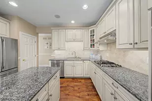 79 MacKenzie Ln S, Denville Twp., NJ 07834 - Photo 13