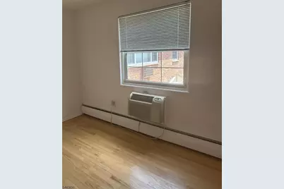 65 Hawthorne Pl #4, Montclair, NJ 07042 - Photo 11