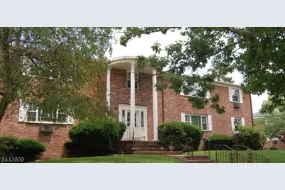 65 Hawthorne Pl #4, Montclair, NJ 07042 - Photo 3