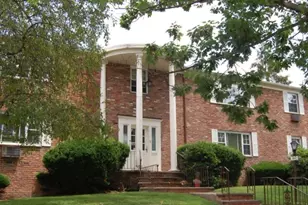 65 Hawthorne Pl, Montclair, NJ 07042 - Photo 3