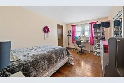137 Day St, Clifton, NJ 07011 - Photo 11