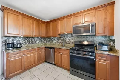 120 E Johnson Ave, Bergenfield, NJ 07621 - Photo 11