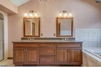 88 Van Blarcom Ln, Wyckoff Township, NJ 07481 - Photo 19