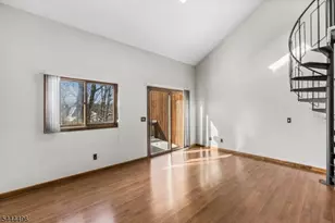 2 Squaw Valley Ct, Vernon, NJ 07462 - Photo 7