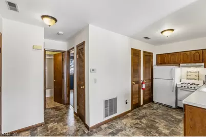 2 Squaw Valley Ct #6, Vernon, NJ 07462 - Photo 3
