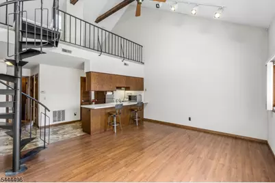 2 Squaw Valley Ct #6, Vernon, NJ 07462 - Photo 9