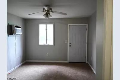 639 S Main St, Phillipsburg, NJ 08865 - Photo 27