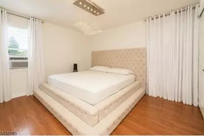 88 Manchester Pl, Newark, NJ 07104 - Photo 7